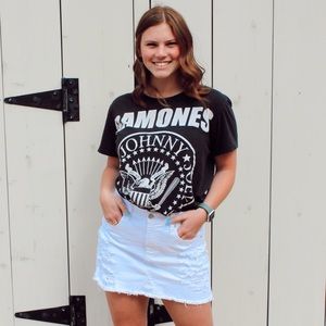 AMERICAN EAGLE WHITE DENIM SKIRT